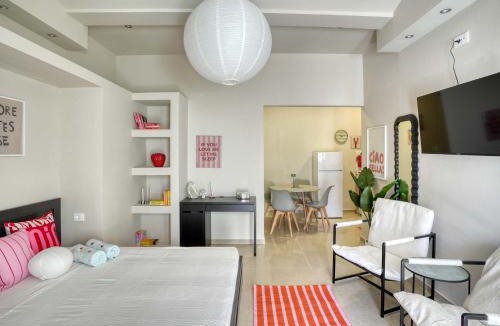 Kefalos Apartment | Easy Stay too - Steps From Kefalos Village Square