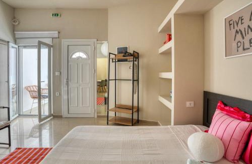 Kefalos Apartment | Easy Stay too - Steps From Kefalos Village Square