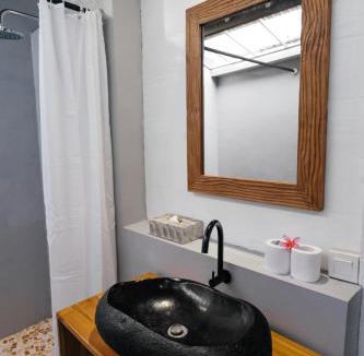 Downtown Kuta Hotel | Easy Surf Camp