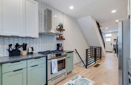 South Philadelphia House | Easy Walk 2 Stadiums- Kid Friendly | Game Room