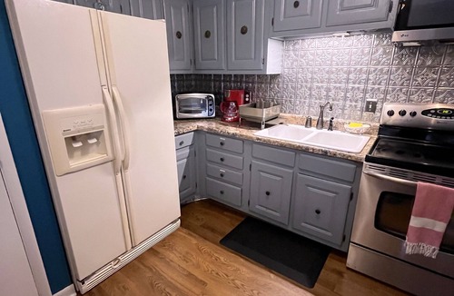 Athens House | Easy Walk Downtown, UGA, Breweries - Private Yard