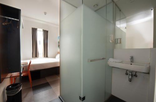 Zuidoost Hotel | easyHotel Amsterdam Arena Boulevard