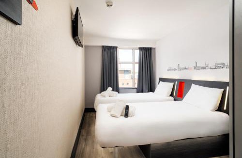 Sheffield City Centre Hotel | easyHotel Sheffield