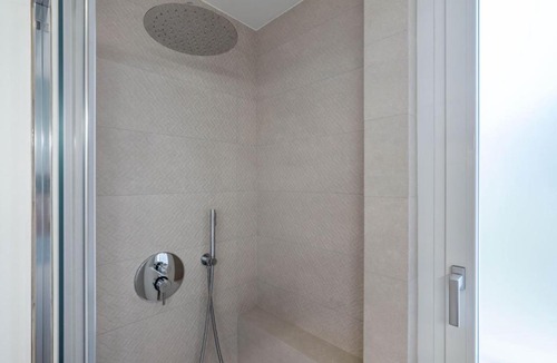 Gioia Apartment | Easylife - Appartamento di design in Centrale
