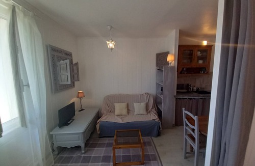 Pontaillac Apartment | Eau Fil de Soi
