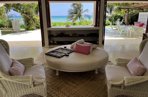 Silver Sands Villa | Ebb Tide, Elegant Villa by the Sea. Modern Design, Panoramic Views. Private Pool