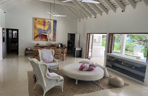 Silver Sands Villa | Ebb Tide, Elegant Villa by the Sea. Modern Design, Panoramic Views. Private Pool