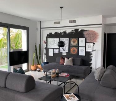 San Miguel de Salinas House | EBLI Corner