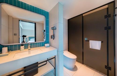 Xishan Hotel | Echarm Hotel - Kunming Station South Asia Style Street Branch