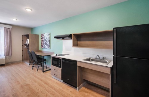 Aurora Hotel | Echo Suites Extended Stay By Wyndham Aurora Denver