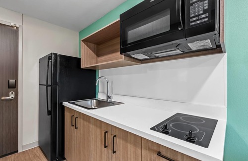 Phoenix Hotel | Echo Suites Extended Stay By Wyndham Phoenix-Peoria/Glendale