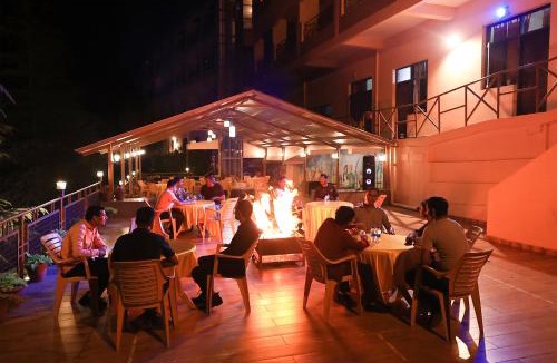 Lansdowne Hotel | ECKO Kasang Regency Hill Resort