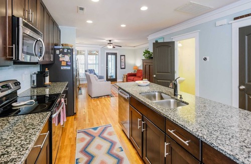 Davidson House | Eclectic 3BR Steps to Main Street with a Patio