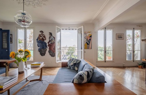Saint-Merri Apartment | Eclectic Eminence, by Veeve