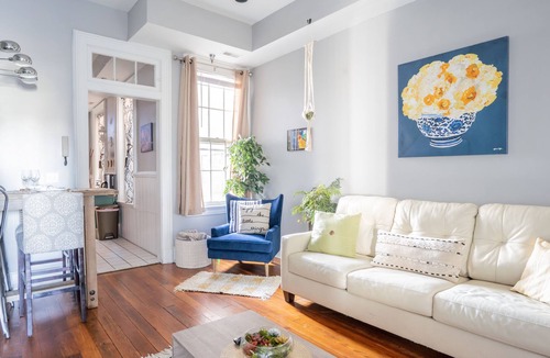 Covington Apartment | Eclectic Loft near Riverfront and Mainstrasse!!