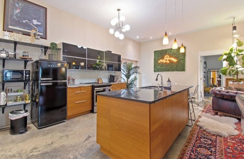 Bolivar House | Eclectic & Romantic - Walk to Historic Downtown Harpers Ferry