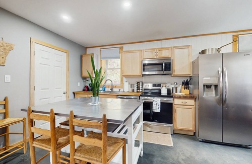 West Wardsboro House | Eclectic Rustic Retreat; near river, Mt Snow, Stratton & Nat'l Forest