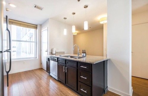 Macon Apartment | Eclectic & Stylish Vibes | Steps to Shops & Cafes