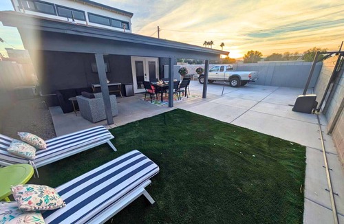 Riverside House | Eclectic Tempe Home w/Yard - Walk to Downtown