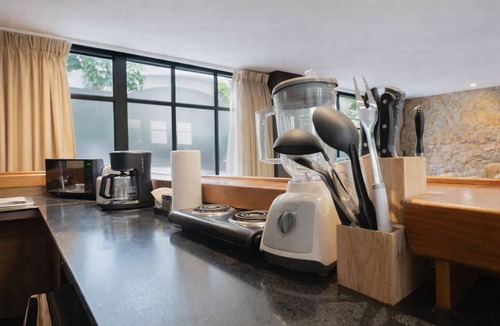 Casco Viejo Apartment | Ecleptic apartment with 4 rooms and amazing pool