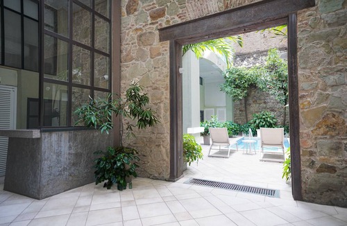 Casco Viejo Apartment | Ecleptic apartment with 4 rooms and amazing pool