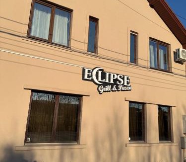 Livezeni House | Eclipse grill and pizza