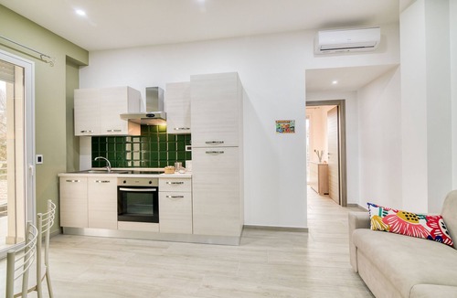 Agnone Bagni Apartment | Eclisse House Few Steps From The Sea, Augusta, Italy