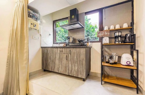 Sector 40 Apartment | Eco-chic oasis in the city with Garden