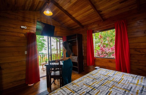 Quesada Hotel | Eco Granja Sostenible Don Lolo