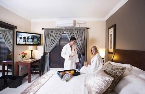 Zwartkop House | Eco Park Lodge