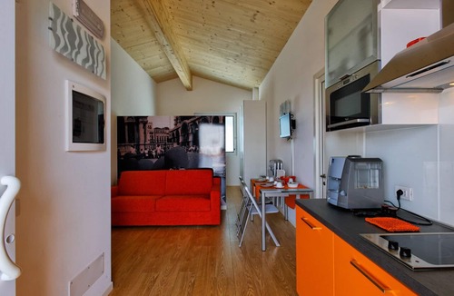 Favaro Veneto Apartment | Eco Suite 2