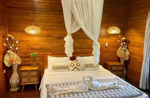 Melayang Villa | Eco Tini Villas Rice Fields and Jungle View