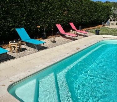 Jaunay-Marigny Bed & Breakfast | ECOLE DE MATHUNA Chambre d hotes familiale sejour calme avec piscine et jardin