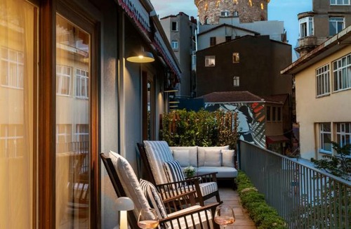 Galata Hotel | Ecole St. Pierre Hotel