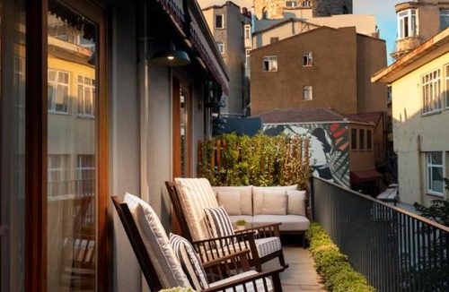 Galata Hotel | Ecole St. Pierre Hotel
