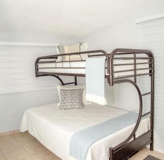 Pedernales House | EcoMar Rentals: Villa
