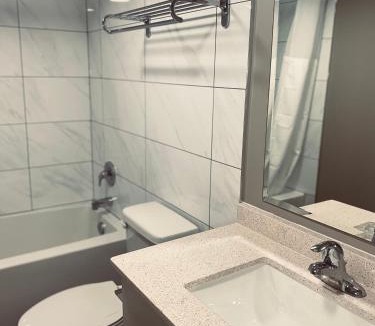 Prince George Cabin | Econo Lodge