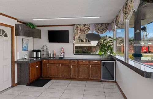 Clemson Hotel | Econo Lodge Clemson - University Area