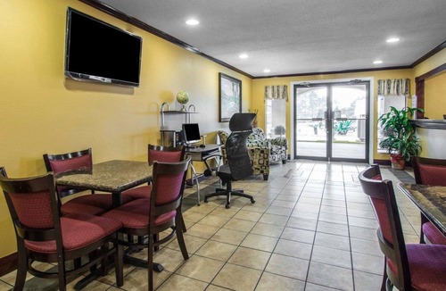 De Funiak Springs Hotel | Econo Lodge Defuniak Springs I-10