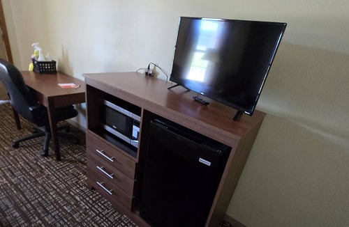 Eagle Nest Hotel | Econo Lodge Eagle Nest