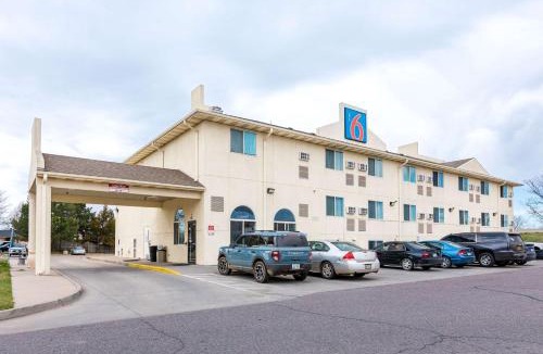 Fort Lupton Hotel | Econo Lodge Fort Lupton