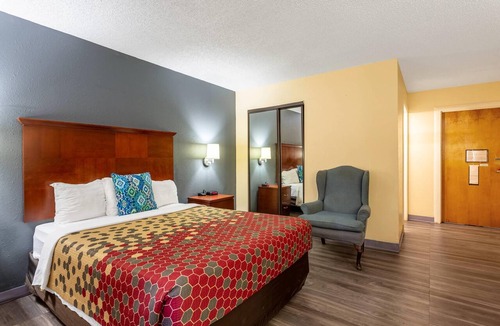 Allison Hotel | Econo Lodge Gallup West