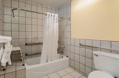 Allison Hotel | Econo Lodge Gallup West