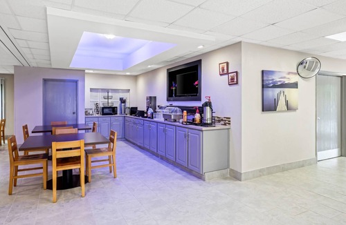 Jesup Hotel | Econo Lodge Jesup