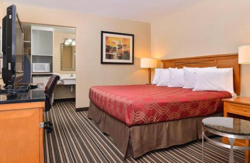 Kennewick Cabin | Econo Lodge Kennewick Tri-Cities