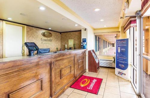 McAlester Hotel | Econo Lodge McAlester