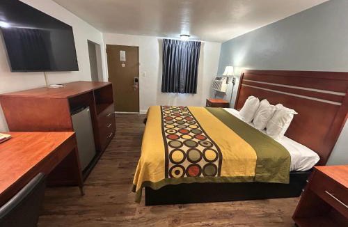 Palmyra Cabin | Econo Lodge Palmyra - Hershey