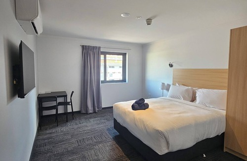 Rivervale Hotel | Econo Lodge Rivervale