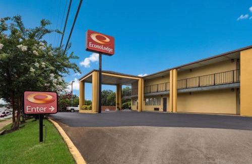 Thomaston Cabin | Econo Lodge Thomaston