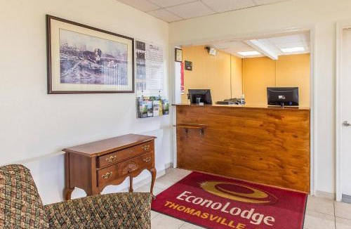 Thomasville Cabin | Econo Lodge Thomasville